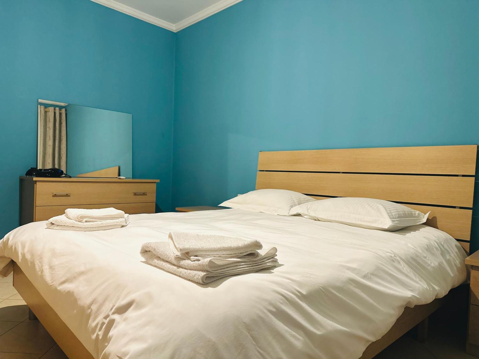Apartamento Quiet & Spacious Center - 4 Min Walk Tirana